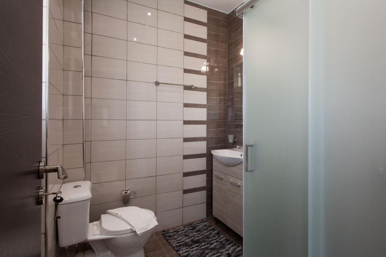 Modern Apt In Glyfada A Breath Away From The Sea - The View Aten Exteriör bild
