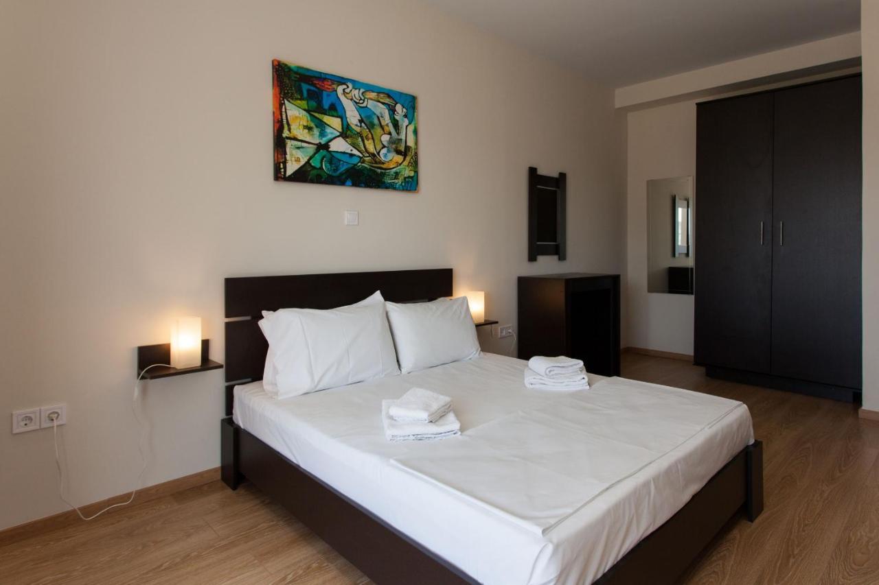 Modern Apt In Glyfada A Breath Away From The Sea - The View Aten Exteriör bild