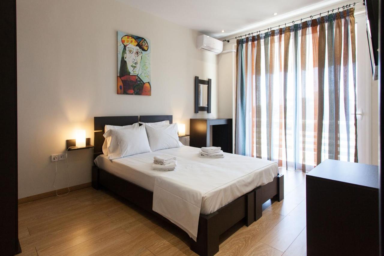 Modern Apt In Glyfada A Breath Away From The Sea - The View Aten Exteriör bild