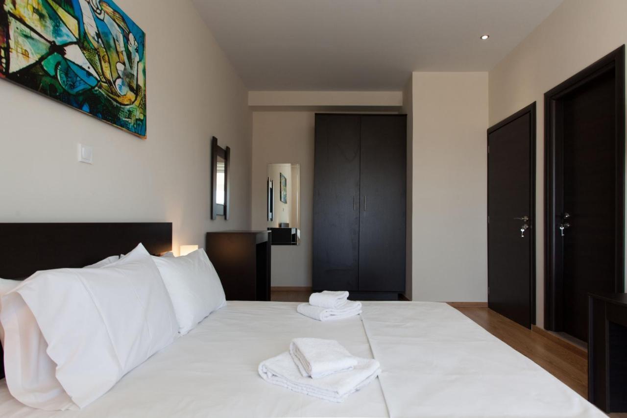Modern Apt In Glyfada A Breath Away From The Sea - The View Aten Exteriör bild