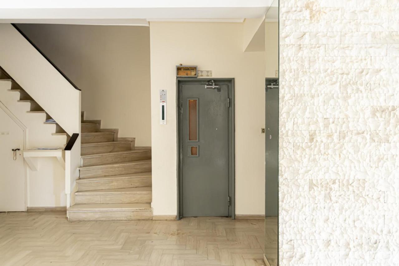 Modern Apt In Glyfada A Breath Away From The Sea - The View Aten Exteriör bild