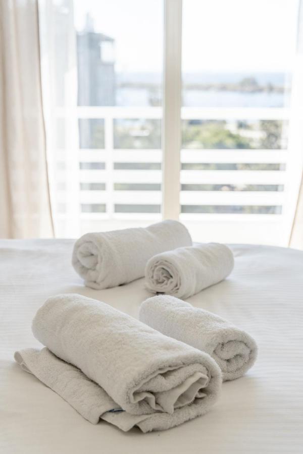 Modern Apt In Glyfada A Breath Away From The Sea - The View Aten Exteriör bild
